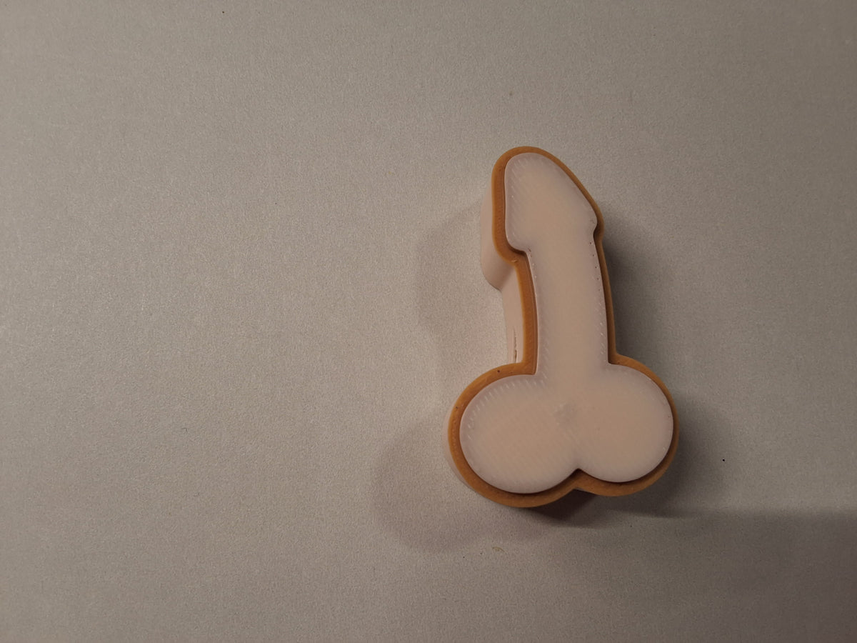Richard Straw Charm